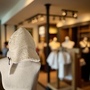 NWT Calvin Klein Cream Women's Sherpa Hat